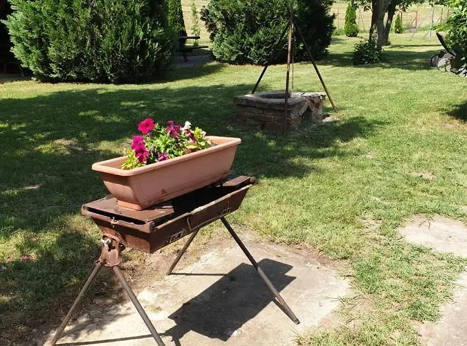 Ξενοδοχείο με διαμερίσματα Raba Part Rabaszentmihaly